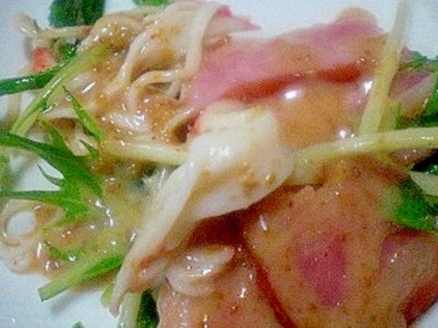 「厚切りベーコンと水菜のささっと炒めサラダ」